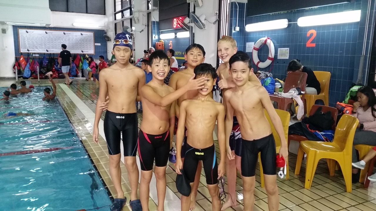 Huskies Swim Team’s Victory in Hong Kong CIS Mosaic