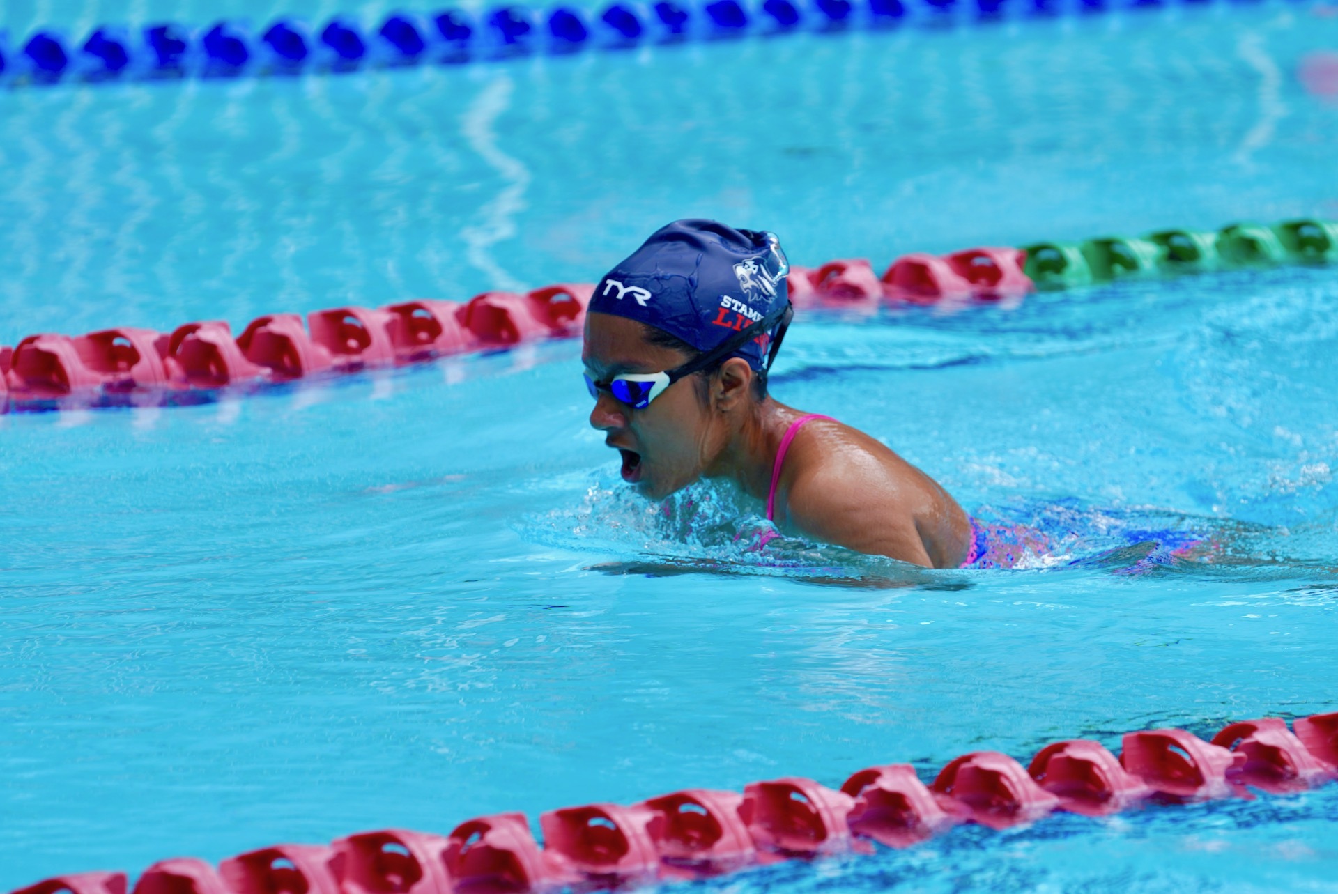 Elementary husky swimmers